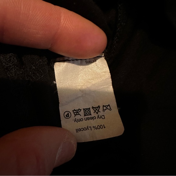 Madewell Black runched wide strap sleeveless size Small!! - Picture 4 of 4